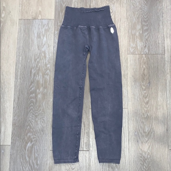 NWOT Free People Movement Good Karma High Rise 7/8 Leggings XS/S - Picture 1 of 14